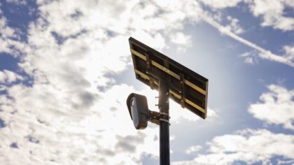 Mountlake Terrace residents continue to resist security cameras amid ICE raids