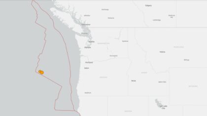Two earthquakes strike off Oregon coast, one reaching 5.4 magnitude