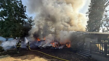 Firefighters respond to 2-alarm fire in SeaTac