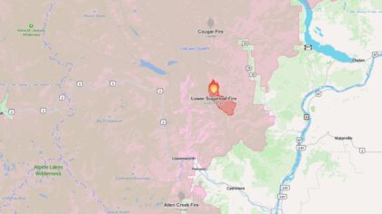 Central Washington wildfire prompts evacuations