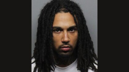 Kent murder suspect accidentally released from California jail, manhunt underway