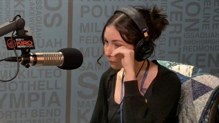 woman suing navy over blue angels...